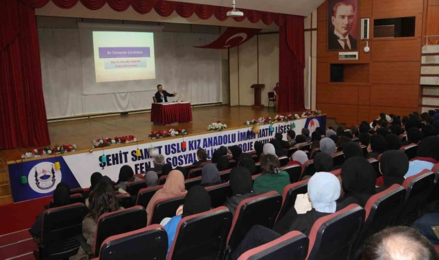 Bir destandır Akçaabat konferansı düzenlendi