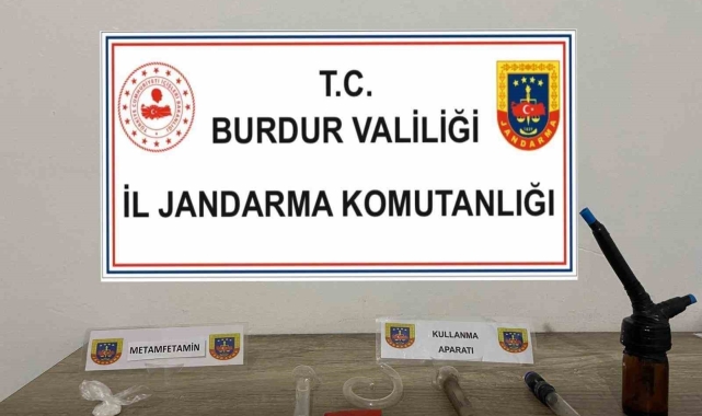 Burdur'da uyuşturucu ve kaçakçılık operasyonlarında 2 şahıs tutuklandı