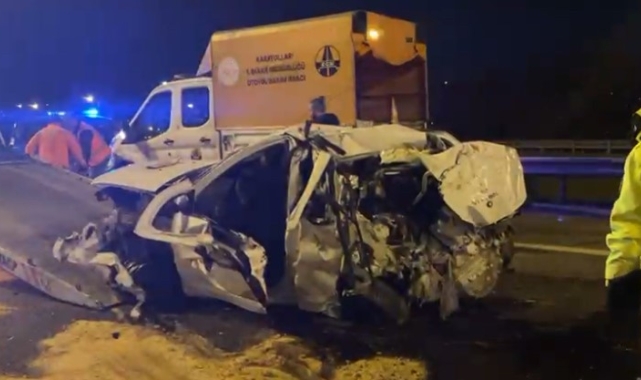 Çatalca'da hafriyat kamyonu ile otomobil çarpıştı: 5 yaralı