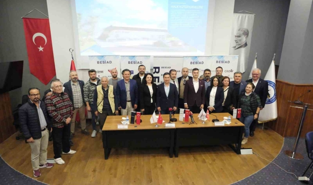 CHP Muğla Büyükşehir Adayı Aras, "Güçlü Muğla için geliyoruz"