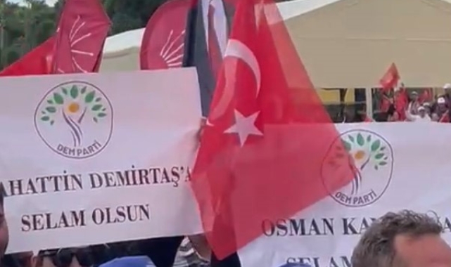 CHP'den Özgür Özel'in katıldığı mitingde açılan DEM Parti pankartlarına ilişkin açıklama