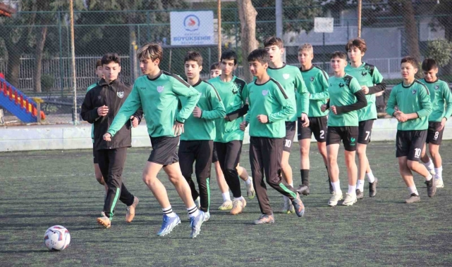 Denizlispor, Uşak'a 3 puan için gidiyor