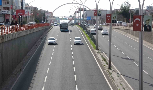 Diyarbakır'da 3 kız çocuğunun tehlikeli oyunu kamerada