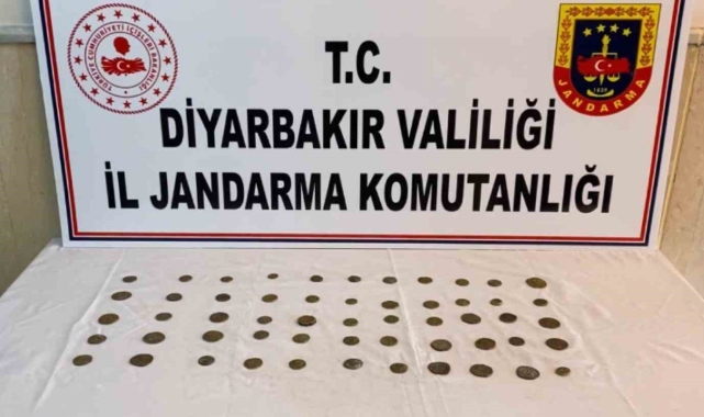 Diyarbakır'da 57 adet muhtelif sikke ve tarihi eser ele geçirildi