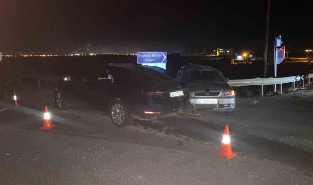 Diyarbakır'da iki otomobil çarpıştı: 1 ölü, 3 yaralı