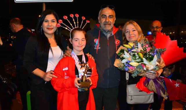 Down Sendromlu Selin Naz, dünya şampiyonu oldu