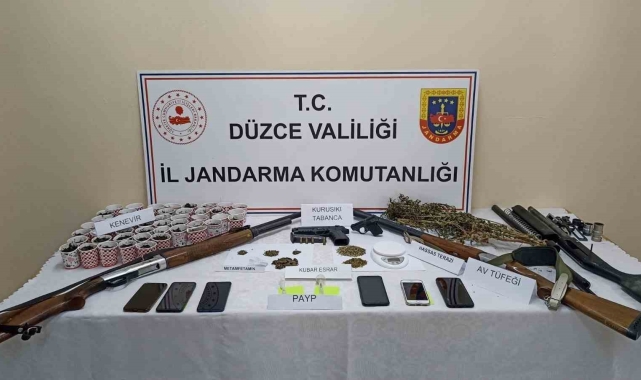 Düzce'de jandarmadan uyuşturucu operasyonu