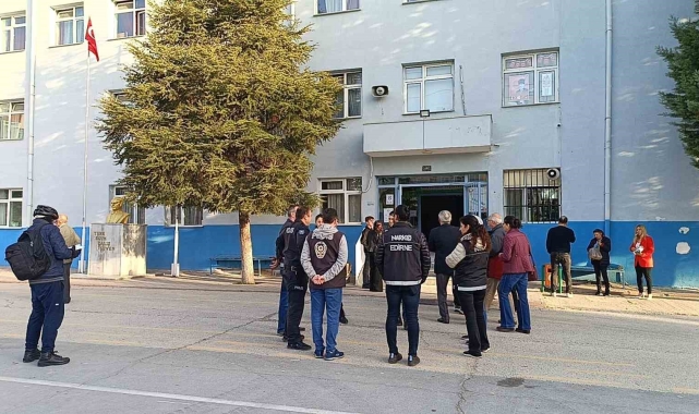Edirne'de oy verme işlemi başladı
