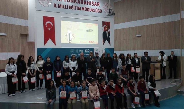 Emirdağ Aziziye Anadolu Lisesi 'Tübitak Projesi' ödülünü aldı