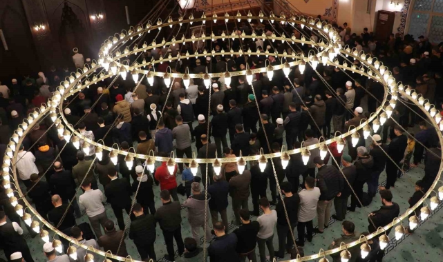 Enderun Teravihi geleneği Haliliye'de yaşatılıyor