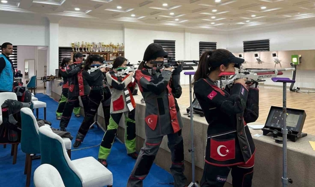Erzincan'da derece için silahlar çekildi