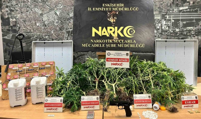 Eskişehir'de polisten uyuşturucu operasyonu