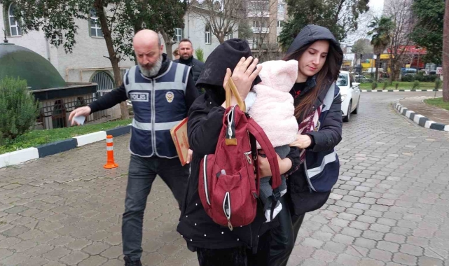 Evden 50 bin liralık altın çalan kadın yakalandı