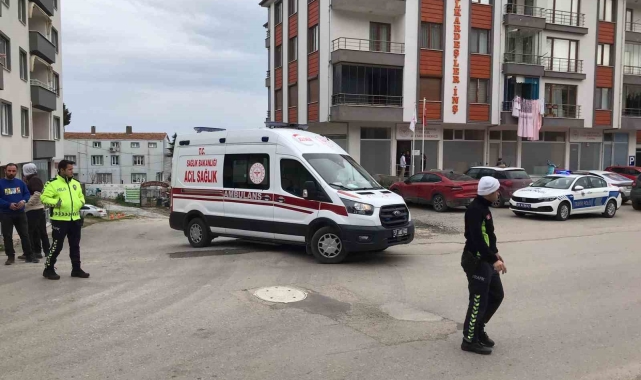 Geri geri gelirken yayaya çarptı: 1 yaralı