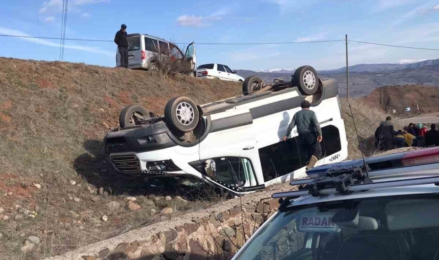 Giresun'da öğrenci servisi devrildi: 11 yaralı