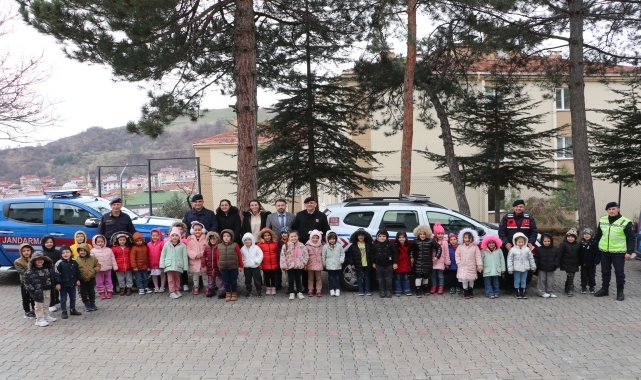 Havza Anaokulu öğrencilerinden jandarmaya ziyaret