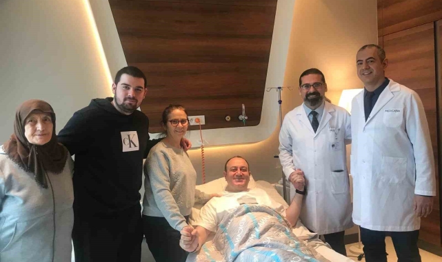Hiçbir belirtisi yoktu böbreğinde tümör tespit edildi: Robotik cerrahi ile sağlığına kavuştu