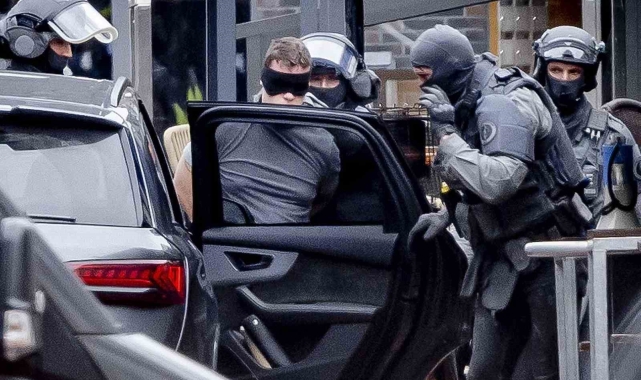 Hollanda'da kafede tutulan tüm rehineler serbest bırakıldı