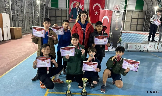 İLK KEZ KATILDIKLARI TURNUVADAN DERECELERLE DÖNDÜLER!