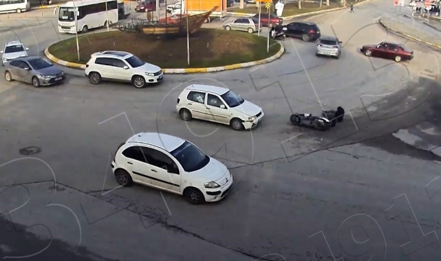 Isparta'da meydana gelen trafik kazaları KGYS kameralarına yansıdı