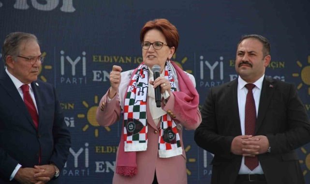 İYİ Parti Genel Başkanı Meral Akşener, Çankırı'da ziyaretlerde bulundu