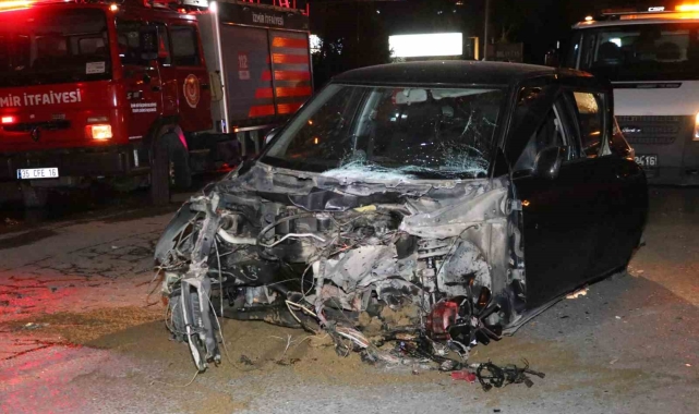 İzmir'de refüje çarpan otomobil taklalar attı: 1 ölü