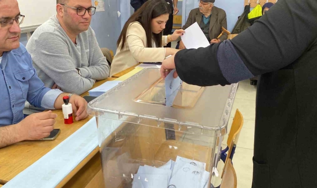 Kastamonu'da seçim hareketliliği: Vatandaşlar okullara akın ediyor