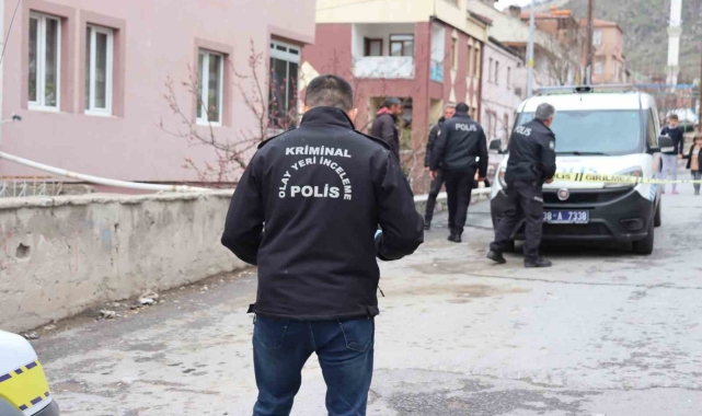 Kayseri'de bıçaklı kavga: 1'i ağır 2 yaralı