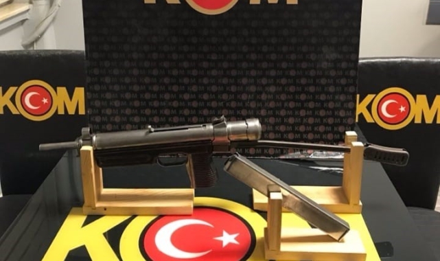 Kayseri'de nadir bulunan otomatik tabanca ele geçirildi