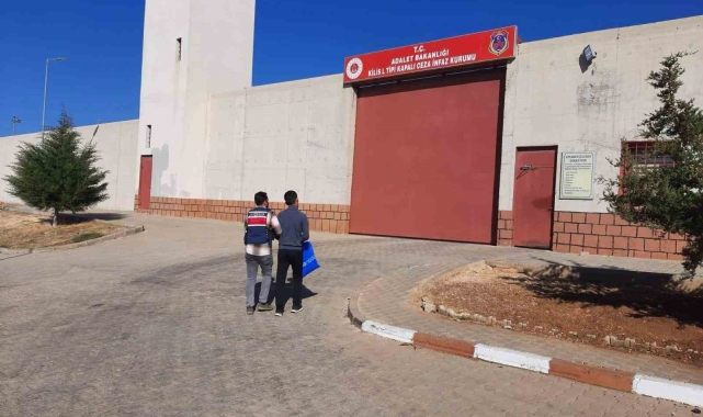 Kilis'te göçmen kaçakçılarına operasyon: 4 tutuklama