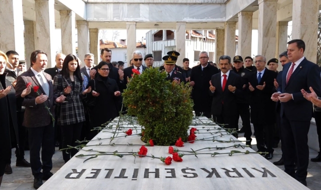 Kırklareli'nde Çanakkale Deniz Zaferi ve Şehitleri Anma Günü töreni
