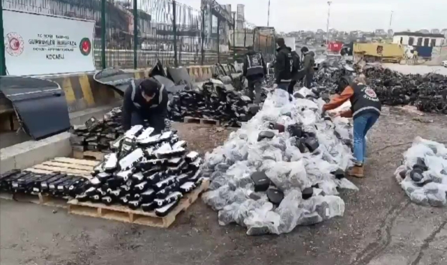 Kocaeli'de 90 milyon TL değerinde kaçak oto parçası ele geçirildi