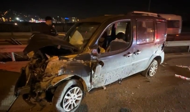 Kocaeli'de iki hafif ticari araç çarpıştı :1 yaralı