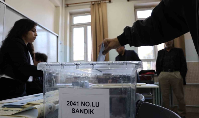 Konya'da oy verme işlemleri başladı