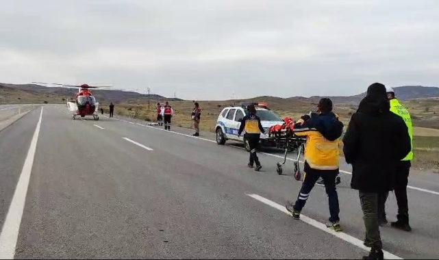 Köpeğe çarpmamak için manevra yaptı, tarlaya devrildi: 5 yaralı