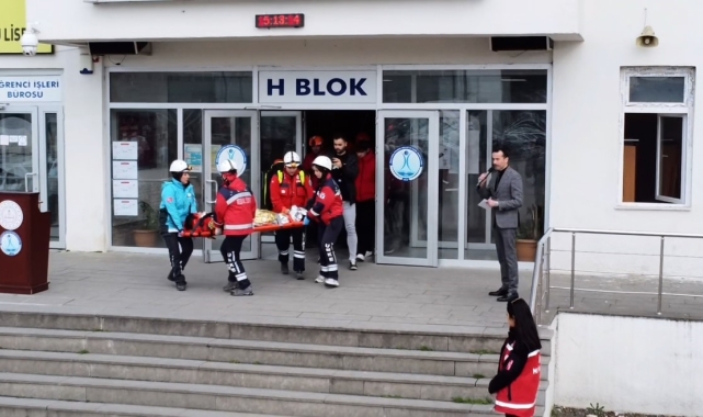Lisede ki tatbikat gerçeğini aratmadı