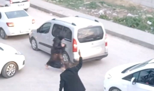 Magandalar düğünde havaya böyle ateş açtı