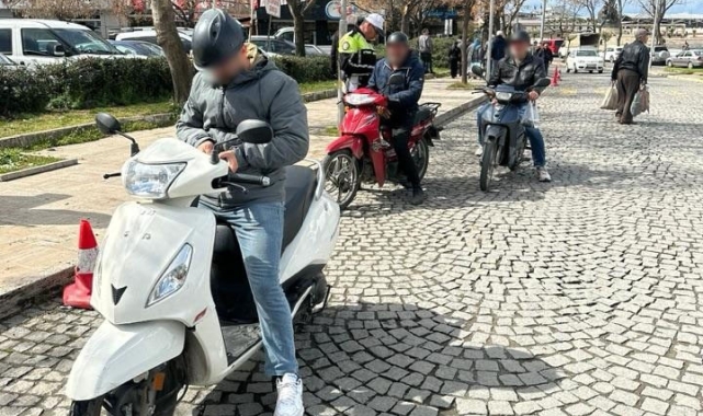 Manisa'da trafik ekiplerinden motosiklet denetimi
