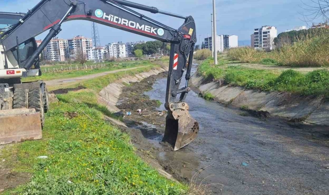 MASKİ'den Keli Mahallesinde dere temizliği