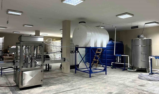 Mersin'de sahte alkol tesisi ortaya çıkarıldı: 20 ton etil alkol ele geçirildi
