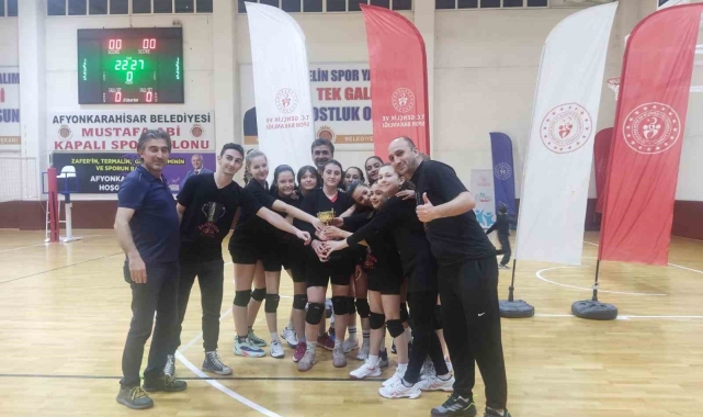 Midi Kız Voleybol İl Müsabakaları tamamlandı