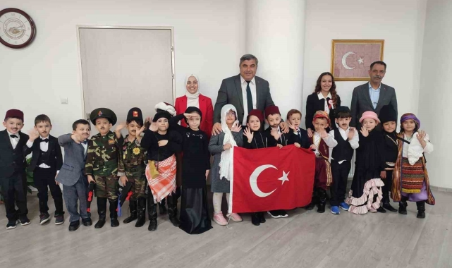 Minik öğrenciler Milli Mücadele dönemini hatırlattı