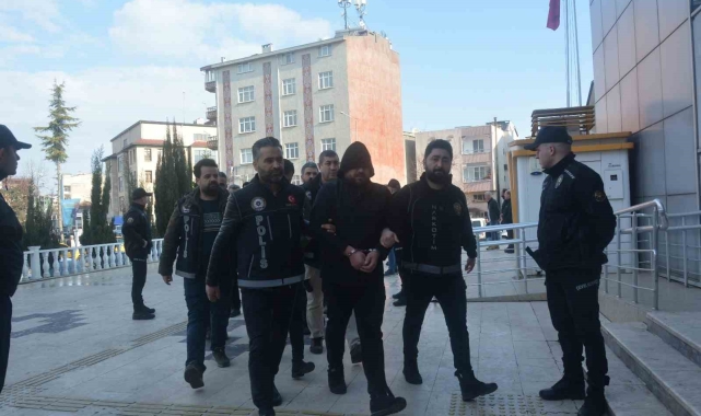 Ordu merkezli uyuşturucu operasyonunda 15 şüpheli adliyeye sevk edildi