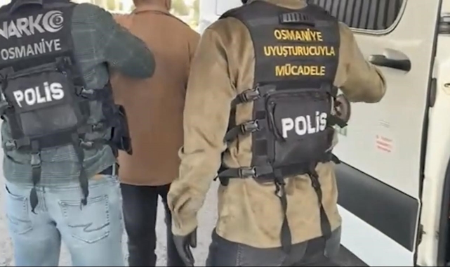 Osmaniye'de yolcu minibüsünde 2 kilo 150 gram uyuşturucu ele geçirildi