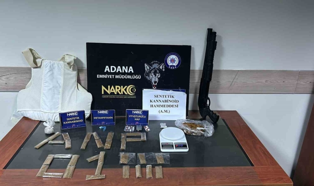 Otomobilinden uyuşturucu, silah ve çelik yelek çıkan şüpheli tutuklandı