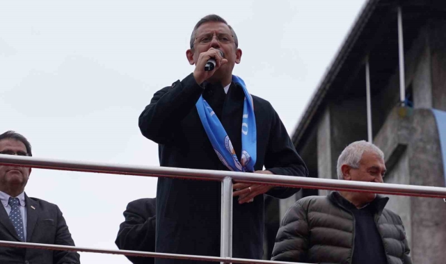 Özgür Özel: "Çay fiyatı bu sene en az 25 lira olarak ilan edilmelidir"