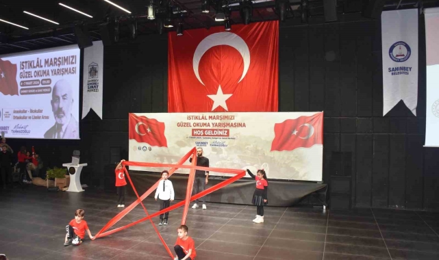 Şahinbeyli Öğrenciler İstiklal Marşını en güzel okumak için yarıştı