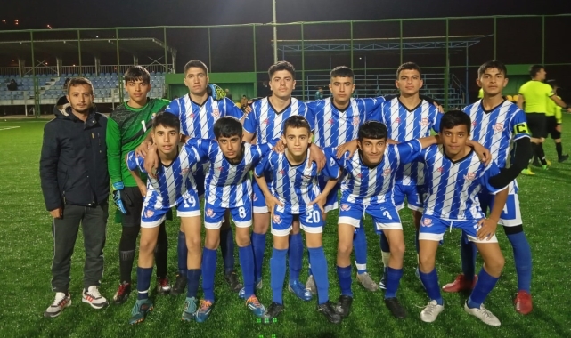 Samsatlı gençler Play-Off'a yükseldi