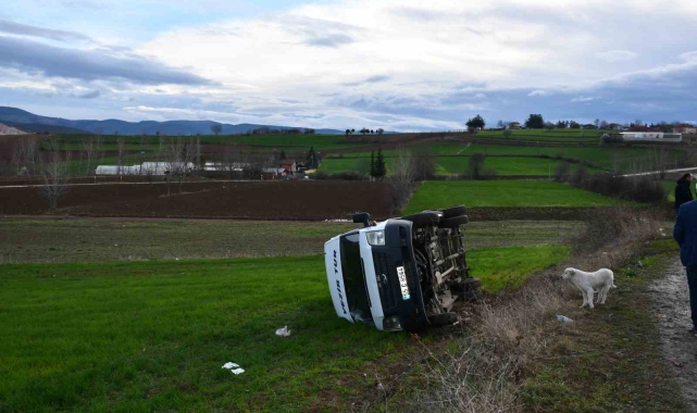 Samsun'da öğrenci servisi devrildi: 19 yaralı
