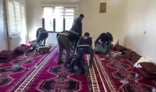 Şanlıurfa'da telefon dolandırıcılığı operasyonu: 5 tutuklama